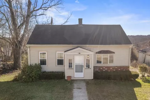 24 Lincoln St, Millville, MA 01529