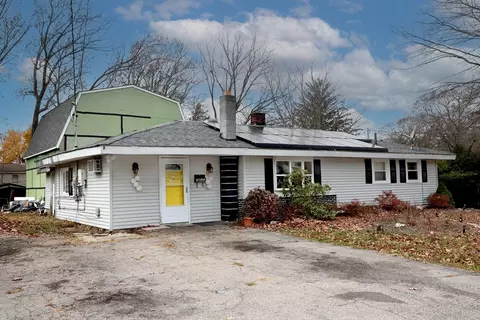 170 Elsie Rd, Brockton, MA 02302