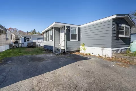 75 S Policy St #48, Salem, NH 03079
