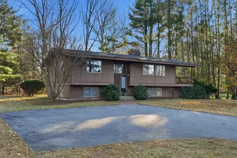 40 Ballardvale Rd, Andover, MA 01810