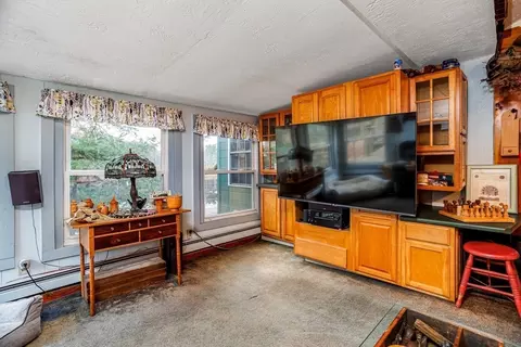 Living - 13 Washburn Ter, Spencer, MA 01562 photo 5 of 5