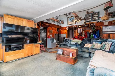 Living - 13 Washburn Ter, Spencer, MA 01562 photo 4 of 5