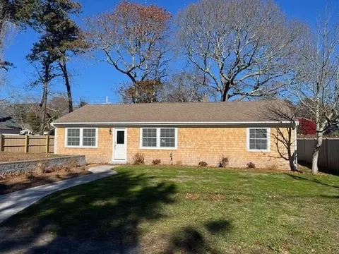 14 Marston, Hyannis, MA 02601