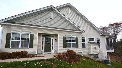 46 Hopkins Cir #46, Methuen, MA 01844