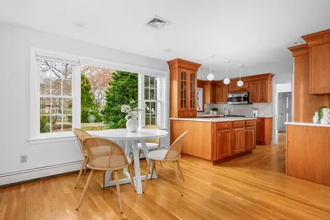 239 Clamshell Cove Rd, Cotuit, MA 02635 photo 5