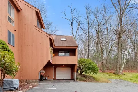 16 W Parish Ct #16, Haverhill, MA 01832