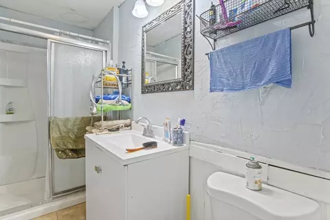 78 Greenwood St, Worcester, MA 01607 photo 29