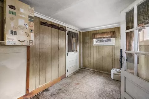 Entry Way - 120 Horton Rd, Orange, MA 01364 photo 6 of 6