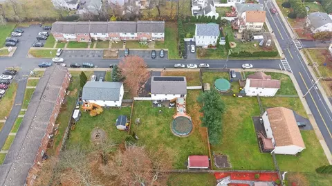 36 Fordney St, Fall River, MA 02720 photo 10