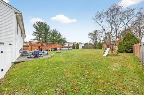 36 Fordney St, Fall River, MA 02720 photo 6