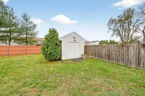 36 Fordney St, Fall River, MA 02720 photo 8