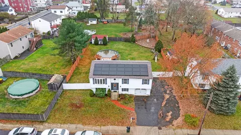 36 Fordney St, Fall River, MA 02720 photo 2