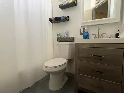Bath - 183 Everett St, Southbridge, MA 01550 photo 1 of 5