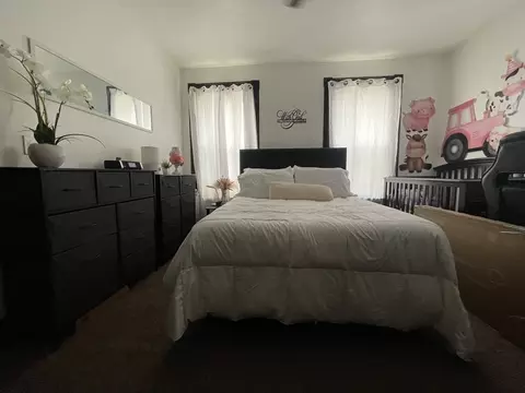 Bedroom - 183 Everett St, Southbridge, MA 01550 photo 8 of 10