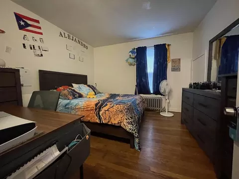 Bedroom - 183 Everett St, Southbridge, MA 01550 photo 2 of 10