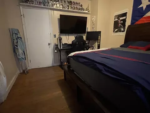 Bedroom - 183 Everett St, Southbridge, MA 01550 photo 1 of 10