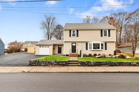 8 Clinton St, Woburn, MA 01801