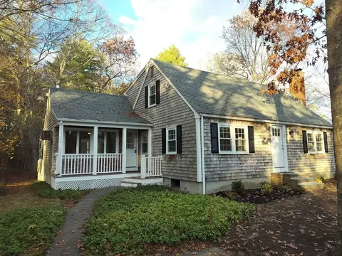 118 Plain St, Pembroke, MA 02359