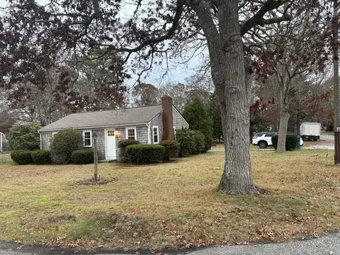 54 Boxberry Ln, Yarmouth, MA 02673