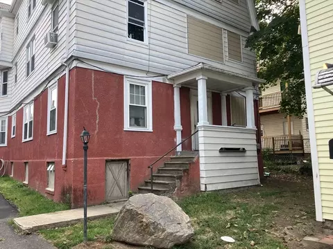 6 Oliver St, Worcester, MA 01603 photo 3