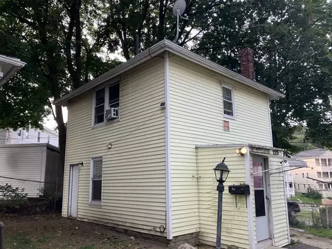 6 Oliver St, Worcester, MA 01603 photo 4