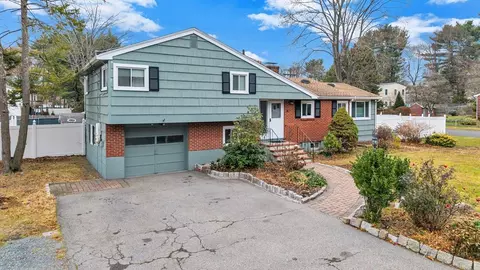 6 Woodward Rd, Framingham, MA 01701