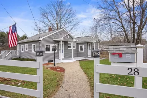 28 West St, Oxford, MA 01540
