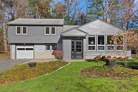12 Hickory Rd, Sudbury, MA 01776