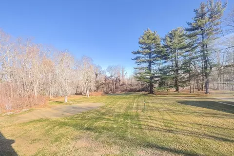 127 Glenview St, Upton, MA 01568 photo 5