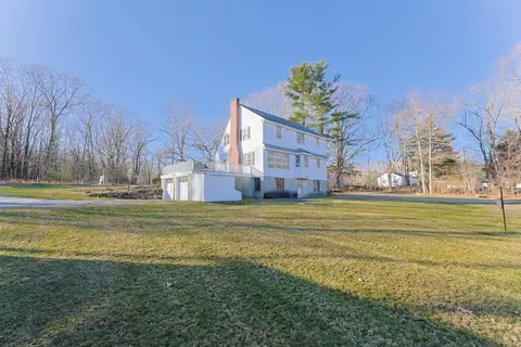 127 Glenview St, Upton, MA 01568 photo 3