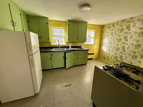 18 Cushing Rd, Brookline, MA 02445 photo 6