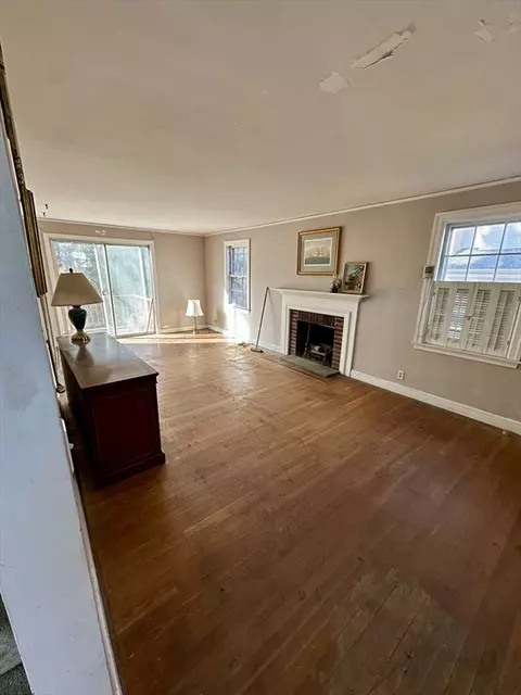 18 Cushing Rd, Brookline, MA 02445 photo 5