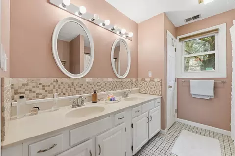 200 Lambert Ter #2, Chicopee, MA 01020 photo 26