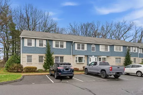 200 Lambert Ter #2, Chicopee, MA 01020