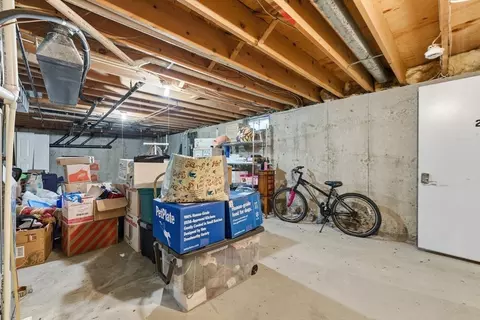 200 Lambert Ter #2, Chicopee, MA 01020 photo 33