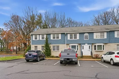 200 Lambert Ter #2, Chicopee, MA 01020 photo 2