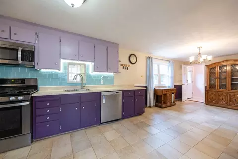 2 Skyline Dr, Franklin, MA 02038 photo 4