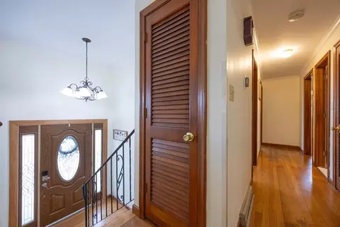 2 Skyline Dr, Franklin, MA 02038 photo 3