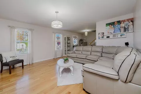 20 Reeves St, Fall River, MA 02721 photo 11
