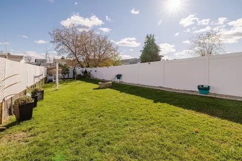 20 Reeves St, Fall River, MA 02721 photo 38