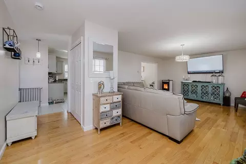 20 Reeves St, Fall River, MA 02721 photo 7