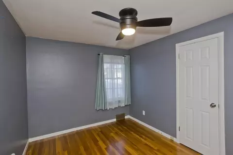 Bedroom - 37 Middlebrook Dr, Springfield, MA 01129 photo 3 of 9