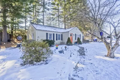 Exterior - 37 Middlebrook Dr, Springfield, MA 01129 photo 4 of 5
