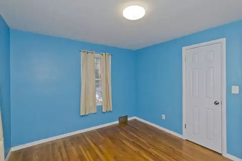 Bedroom - 37 Middlebrook Dr, Springfield, MA 01129 photo 9 of 9