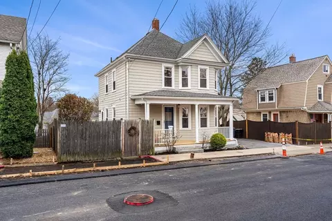 175 Lothrop St, Beverly, MA 01915 photo 2
