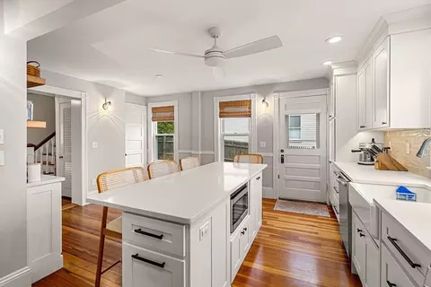 175 Lothrop St, Beverly, MA 01915 photo 6