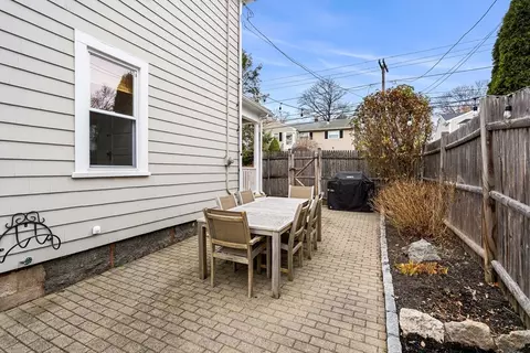 175 Lothrop St, Beverly, MA 01915 photo 28