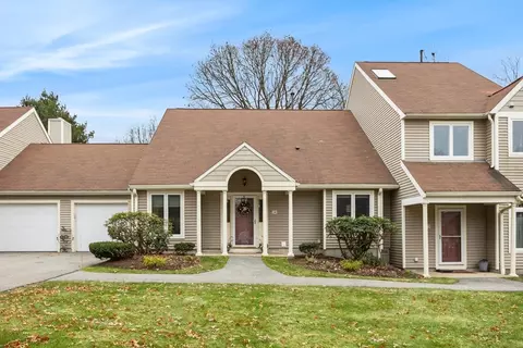 14 Saw Mill Brook Way #14, Woburn, MA 01801