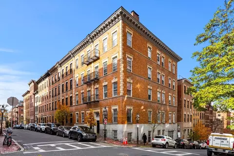 39 Revere St #6, Boston, MA 02114