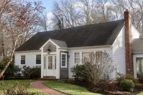 27 Ann Vinal Rd, Scituate, MA 02066